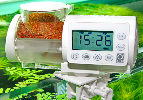 yidenguk Distributeur Automatique de Poisson, contrôlé par Ordinateur,  Grande capacité Synchronisation Intelligente Alimentation quantitative avec  écran LCD pour Aquarium Fish Tank Holiday Feeding : : Animalerie